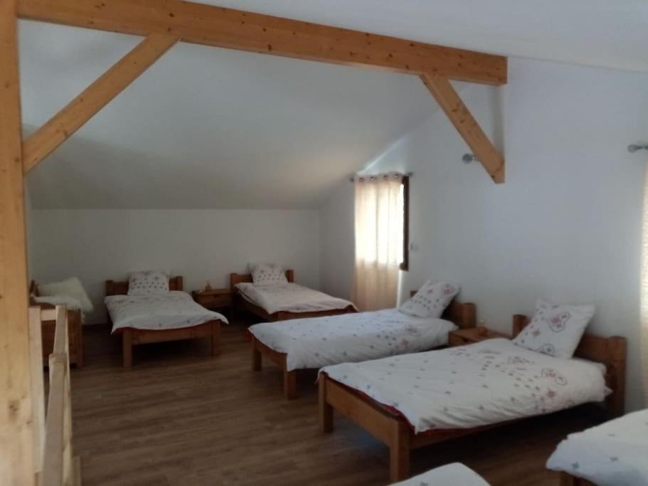 Chalet El Cant Dels Ocells Fillols Exterior foto